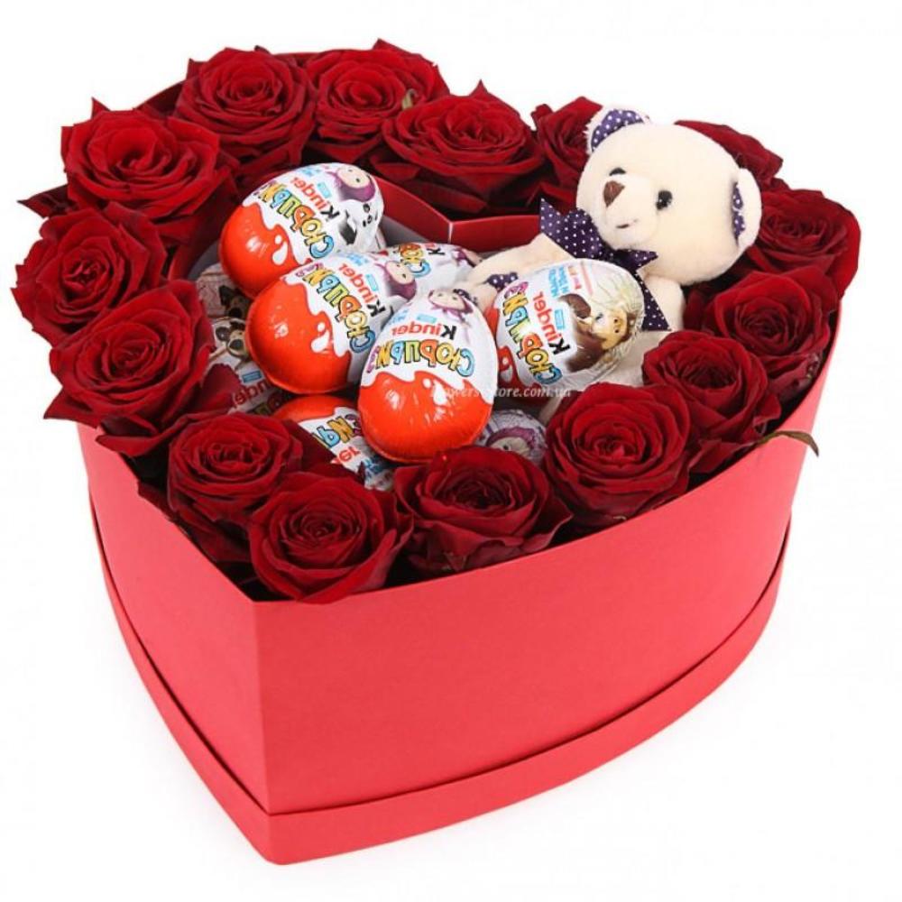 Заказать подарок цветы. Подарок девушке. Сладкий подарок девушке. Красивые подарки для девушки. Коробки с цветами и конфетами.