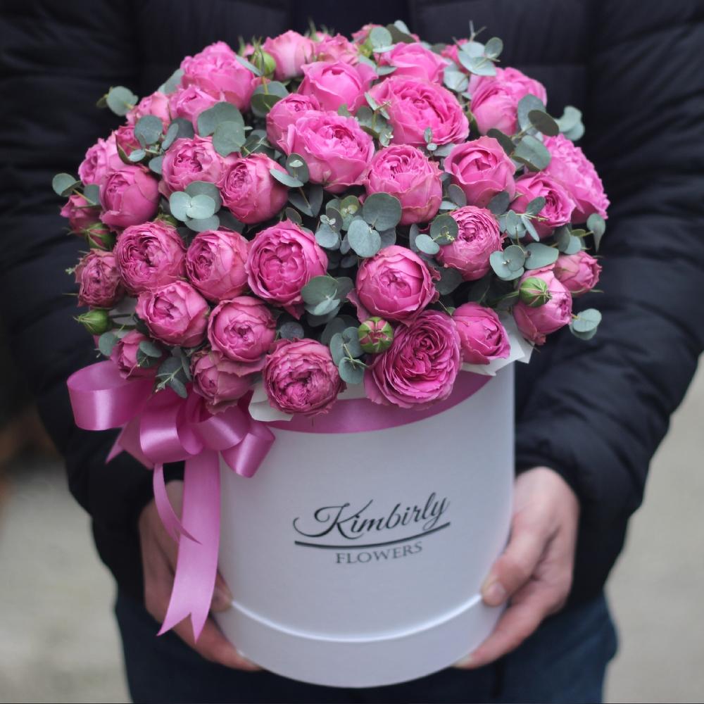 Купить Пионовидные розы в коробке №164 в Москве недорого с доставкой