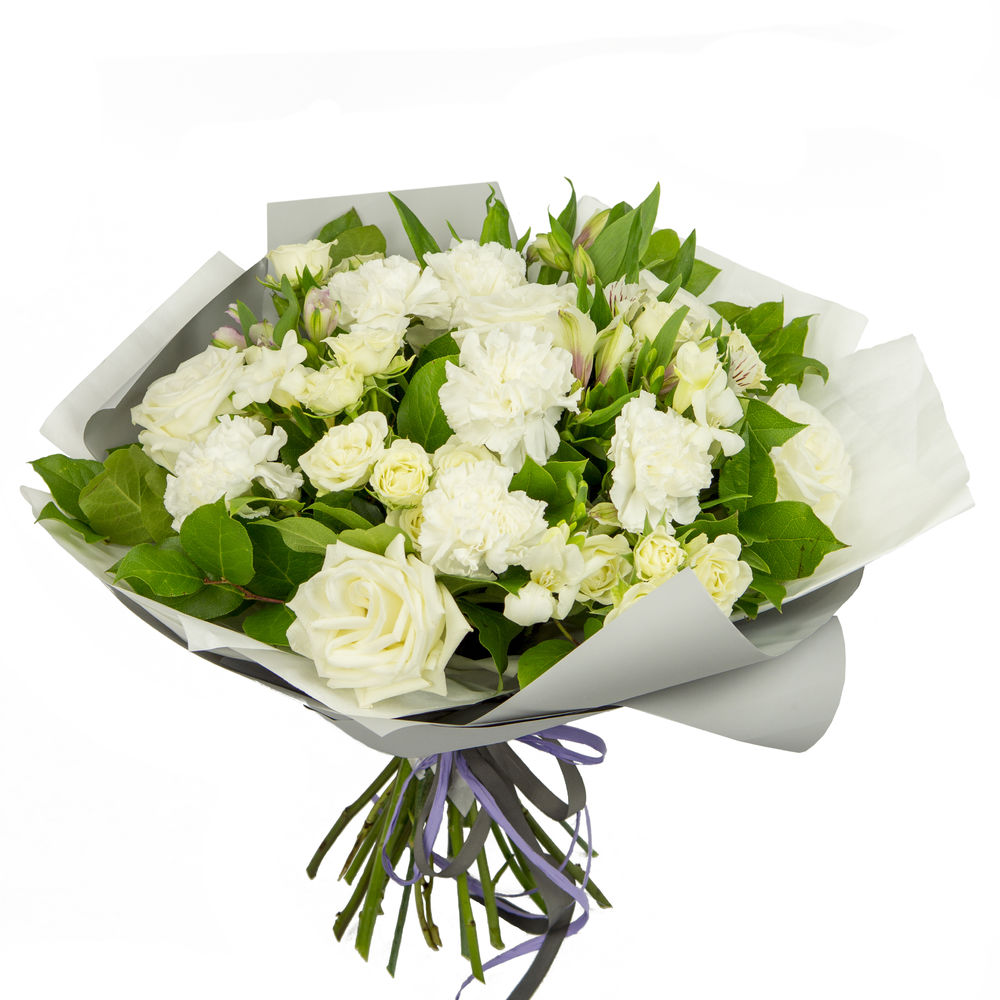 Купить Букет из белых гвоздик, роз и хризантемы в Москве недорого с  доставкой