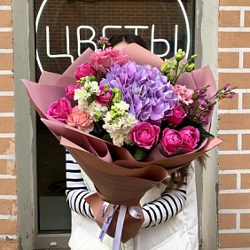 Букет цветов "Ягодка" №2