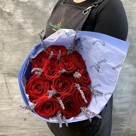 Красные розы с лавандой - Фото 2