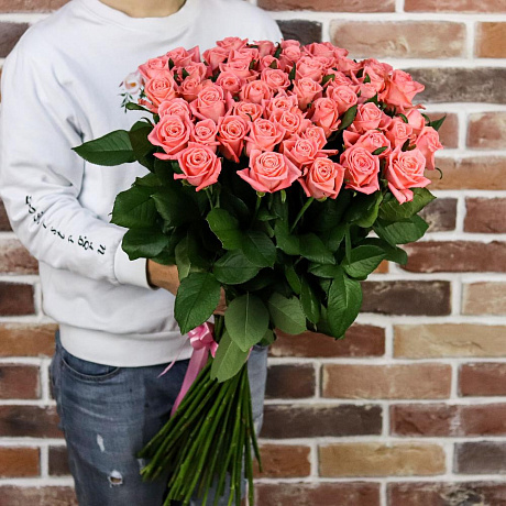 Букет из 51 коралловой розы (70 см). N884 - Фото 2