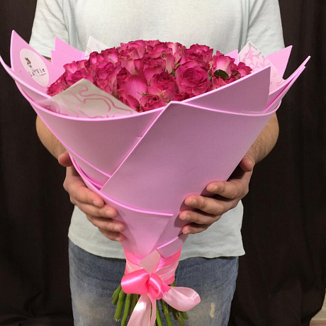Букет из 51 беломалиновой розы - Фото 4