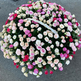 Корзина с цветами №527