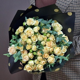 Букет из кустовых роз №198