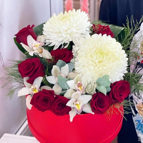 Цветы в коробке №683
