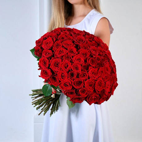 101 красная роза Рэд Наоми (70 см) - Фото 3