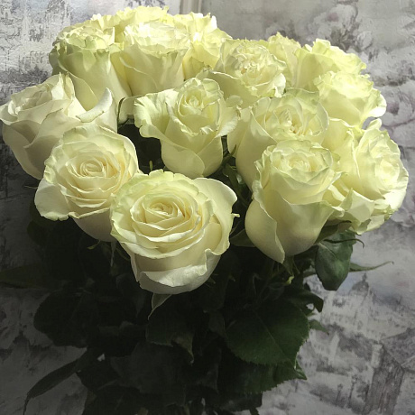 Букет 19 белых роз 60 см - Фото 2