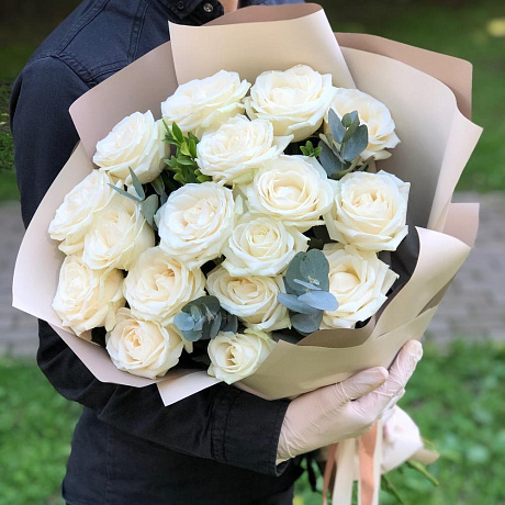 Букет цветов Creamy bouquet of white roses - Фото 5