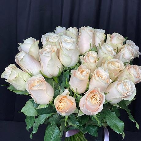 25 роз кремовых букетик - Фото 4