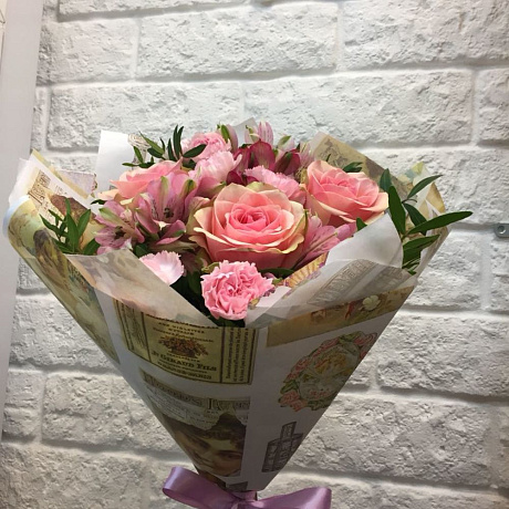 Букет розы и альстромерии - Фото 4