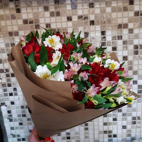 Букет из Альстромерии №161