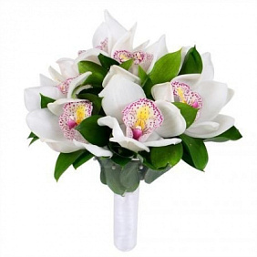 Букет невесты из 9 белых орхидей