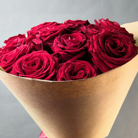 Моно букет из алых роз - Фото 6