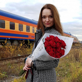 Букет из 15 красных роз №162