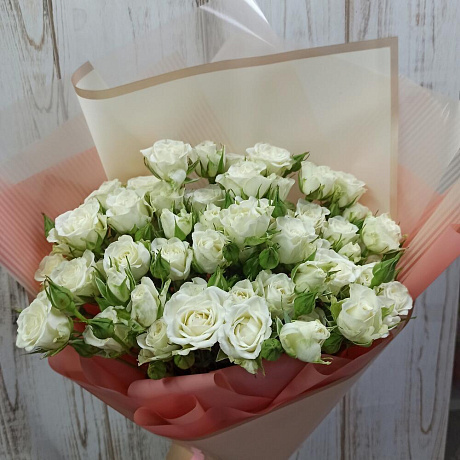 Букет белоснежных кустовых роз - Фото 3