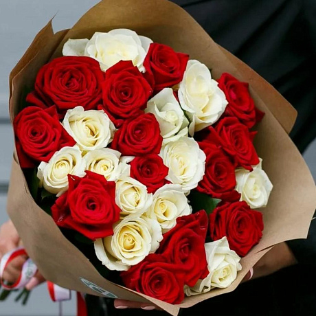 Букет Белое и красное 25 - Фото 2