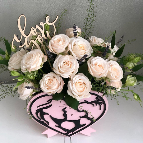 Цветы в коробке нежное послание любви с пионовидной розой - Фото 2