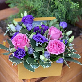 Цветы в коробке №915