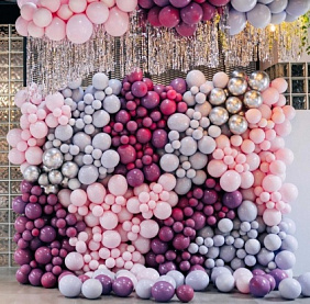 Фотозона "Стена из пузырьков" из шаров