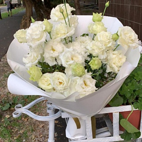 Букет «Шикарный лизиантус»