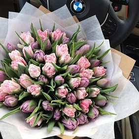 Букет тюльпанов "Весенние чувство"
