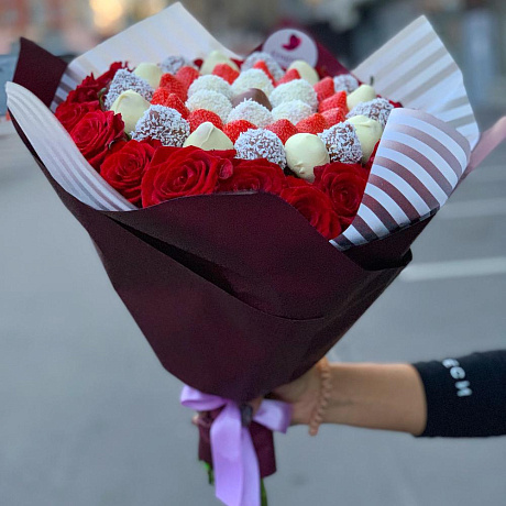 Букет цветов Клубнично-кокосовый микс - Фото 4