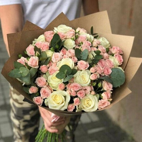 Нежный букет из роз