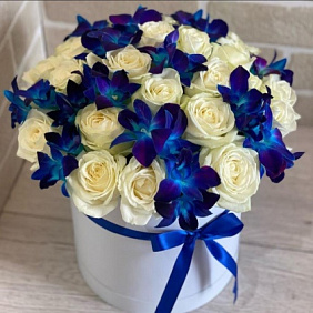 Цветы в коробке «Сюрприз»