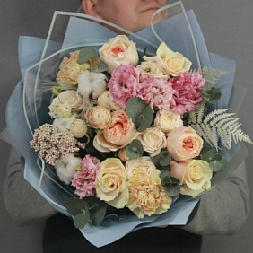 Авторский букет цветов М