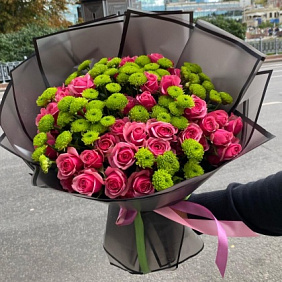 Кустовые Розы с сантини