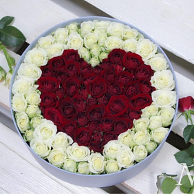 Сердце в круглой коробке "Лед и пламя"