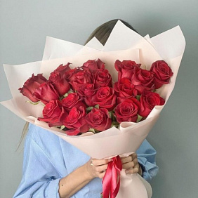 Монобукет из 21 красных роз