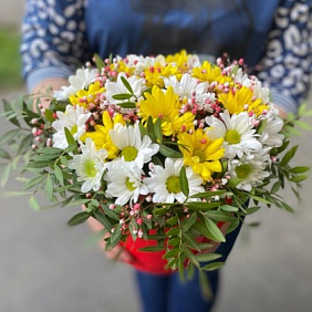 Цветы в коробке «Микс ромашек» №161
