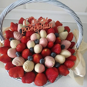 Корзина цветов М