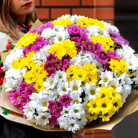 Букет из кустовых хризантем