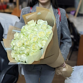 Букет цветов "Аваланж 29"