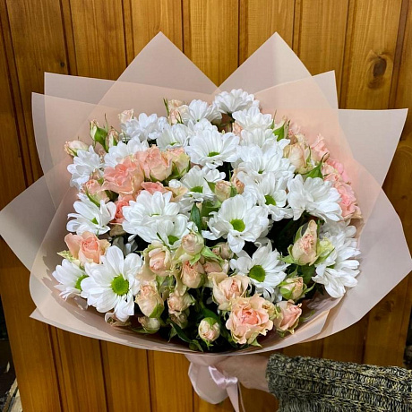 Букет авторский с хризантем и роз - Фото 4