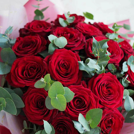 Красные розы с эвкалиптом №161 - Фото 4