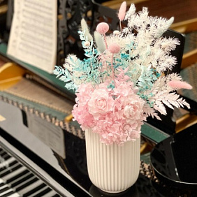 Интерьерная ваза с хлопком