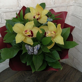 Букет цветов "Летние орхидейки"