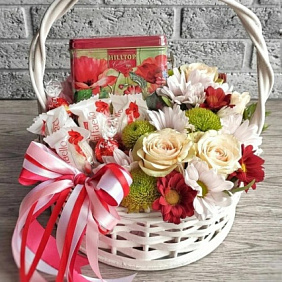 Корзина с цветами №444