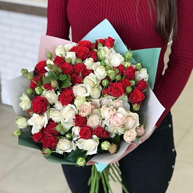 Букет из кустваых роз "Дежавю"