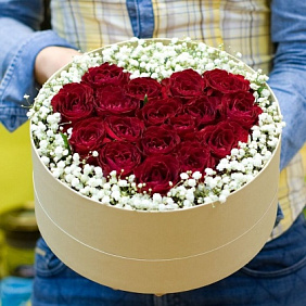 Коробка с цветами "Влюбленность"