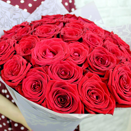 Букет РУБИНОВЫЕ УКРАШЕНИЯ из 35 красных роз - Фото 3