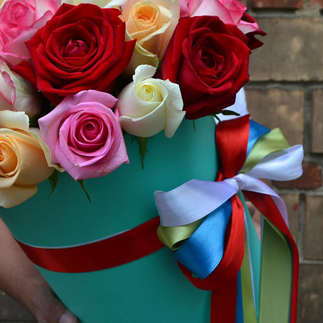 Букет из разноцветных роз в коробке Тиффани - Фото 4