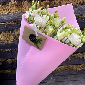 Букет "Моно" из 7 Лизиантусов