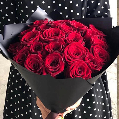 Букет из 25 роз Ред Наоми - Фото 3