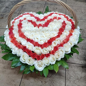 Корзина с цветами №201