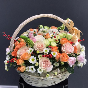 Корзина с цветами №254